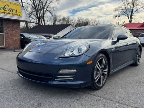 Used 2011 Porsche Panamera RWD image 3