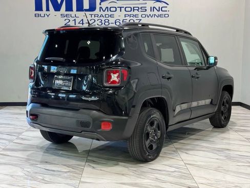 Used 2017 Jeep Renegade Trailhawk image 6
