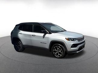 Used 2025 Jeep Compass Limited video 2