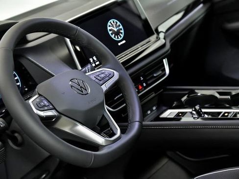New 2026 Volkswagen Atlas Cross Sport SEL Premium R-Line AWD/4WD image 13