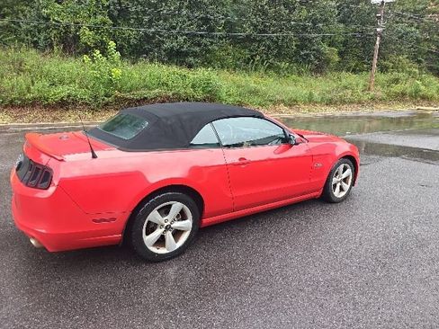 Used 2014 Ford Mustang GT Premium w/ Electronics Package RWD image 3