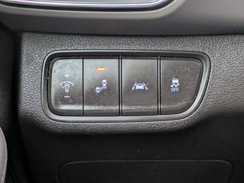 Used 2020 Hyundai Santa Fe SEL image 25