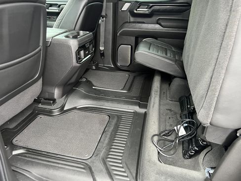 Used 2024 GMC Sierra 1500 AT4X image 19