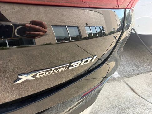 Used 2023 BMW X4 xDrive30i w/ Premium Package AWD/4WD image 8