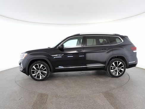 Used 2024 Volkswagen Atlas SEL Premium R-Line image 6