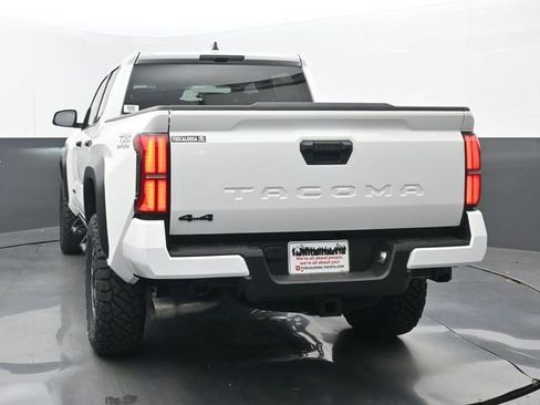 New 2026 Toyota Tacoma TRD Off-Road image 18