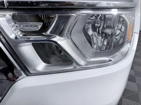 Used 2024 RAM 1500 Laramie image 26
