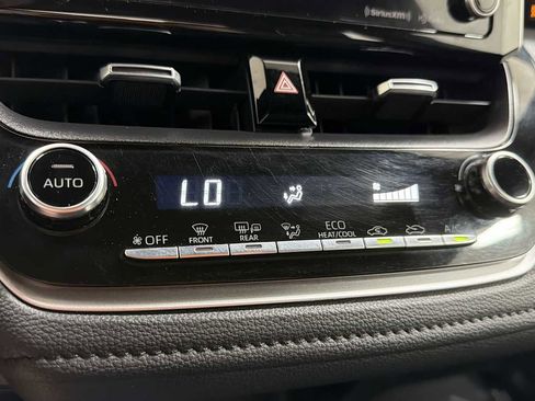 Certified 2020 Toyota Corolla XSE FWD image 20