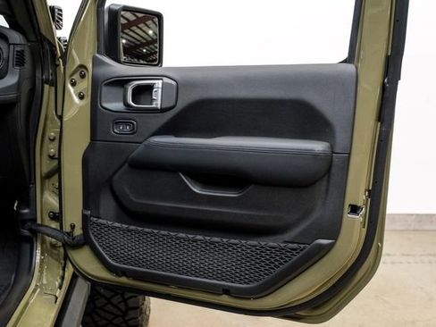 Used 2025 Jeep Wrangler Unlimited Rubicon 392 image 88