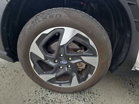 Used 2024 Subaru Crosstrek 2.5i Limited w/ Crosstrek Mirror Package image 14