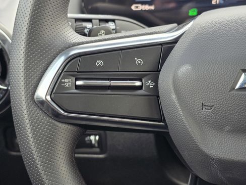 New 2026 Chevrolet Equinox EV LT image 32