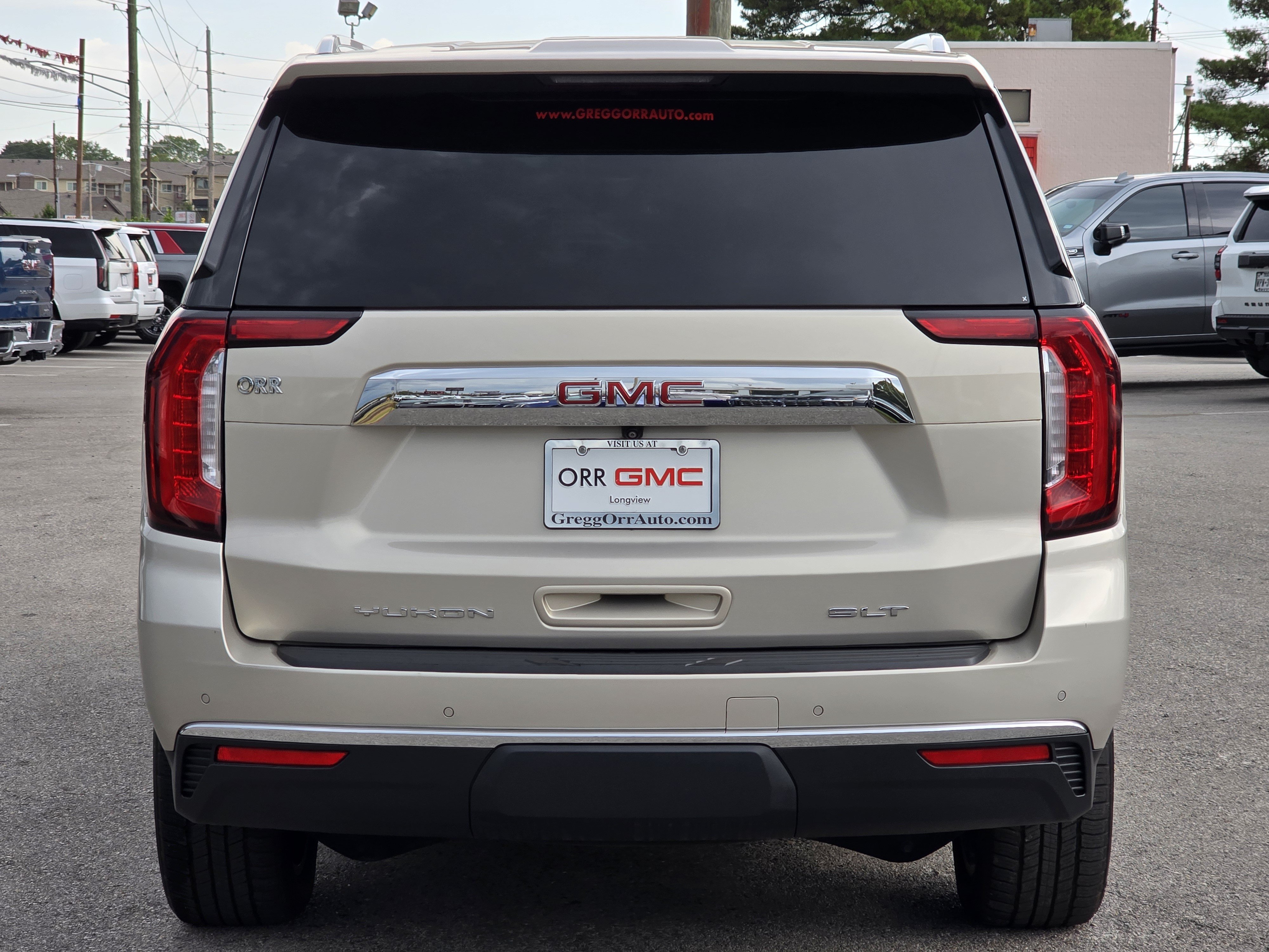 Used 2021 GMC Yukon SLT w/ SLT Premium Package RWD image 5