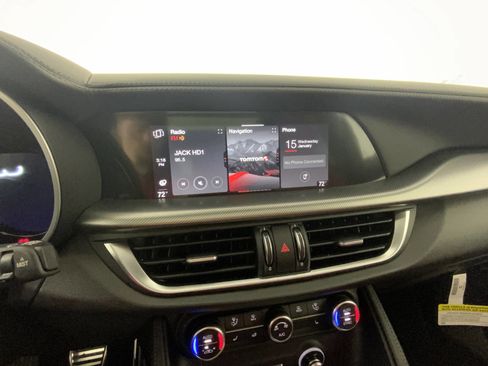 New 2025 Alfa Romeo Stelvio Sprint image 30