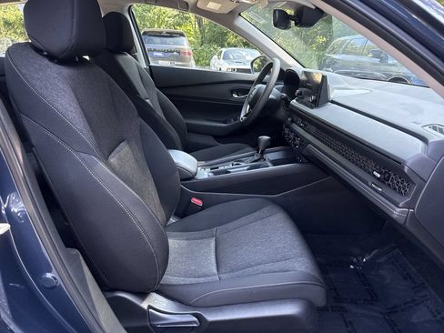 Used 2023 Honda Accord EX image 26