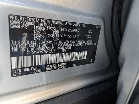 Used 2025 Toyota RAV4 XLE image 36