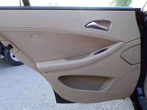 Used 2007 Mercedes-Benz CLS 550 image 24