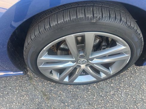 Used 2017 Volkswagen Passat 1.8T R-Line image 13