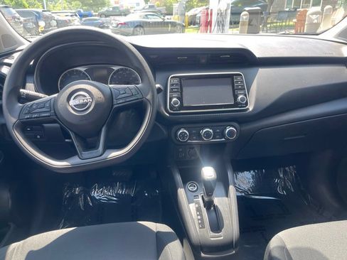 Used 2025 Nissan Kicks Play S FWD image 11