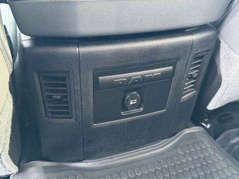 Used 2015 RAM 1500 Outdoorsman image 19