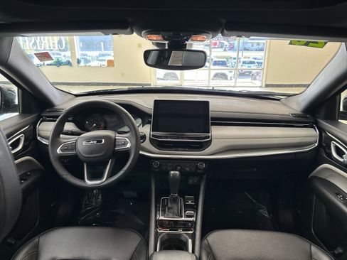 Used 2023 Jeep Compass Limited w/ Sun and Sound Group image 21