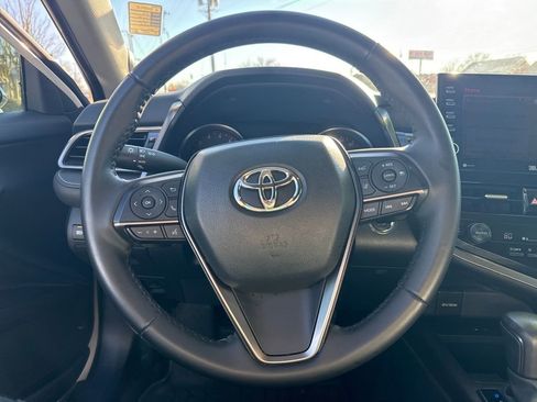 Used 2023 Toyota Camry XSE w/ Navigation Package image 16