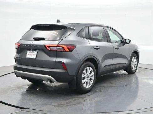 Used 2025 Ford Escape Active w/ Tech Pack #1 FWD image 5