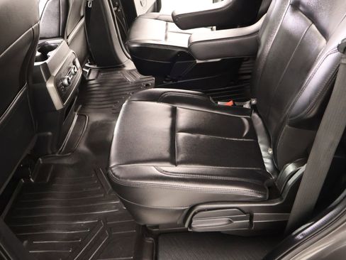 Used 2021 Ford Expedition XLT AWD/4WD image 13