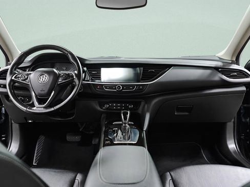Used 2019 Buick Regal Essence w/ Driver Confidence Package I FWD image 8