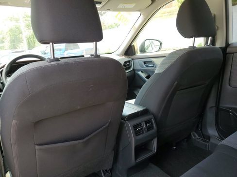 Used 2021 Nissan Rogue S FWD image 24
