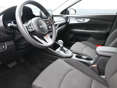 Used 2023 Kia Forte LXS image 10