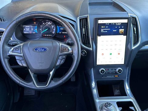 Certified 2022 Ford Edge Titanium image 41
