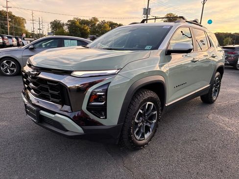 Used 2025 Chevrolet Equinox ACTIV w/ Safety and Technology Package AWD/4WD image 3