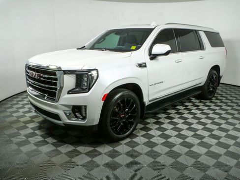 Used 2023 GMC Yukon XL SLT AWD/4WD image 27