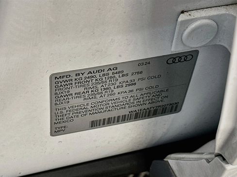 Used 2024 Audi Q5 2.0T Premium Plus AWD/4WD image 12