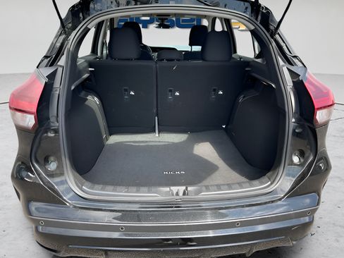 Used 2024 Nissan Kicks S FWD image 7