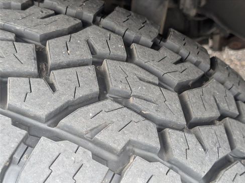 Used 2017 RAM 2500 SLT image 34