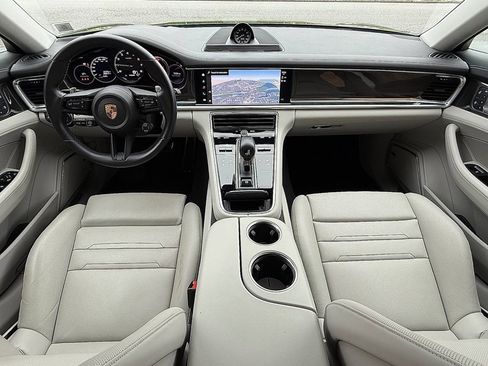 Certified 2022 Porsche Panamera 4 image 13
