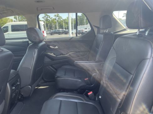 Used 2019 Chevrolet Traverse LT w/ LT Premium Package AWD/4WD image 30