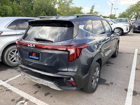 Used 2024 Kia Seltos S FWD image 4