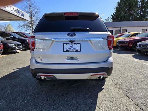 Used 2017 Ford Explorer Limited image 5