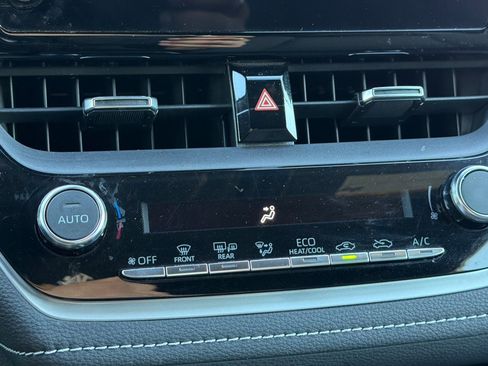 Certified 2023 Toyota Corolla SE image 19