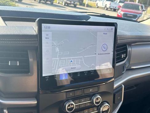 Used 2024 Ford Expedition Max XLT image 34