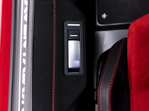 Used 2019 Lamborghini Aventador SVJ image 67