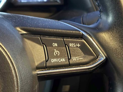 Used 2018 MAZDA MAZDA3 Touring FWD image 23