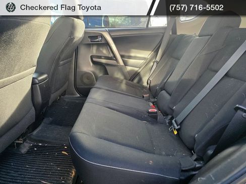 Used 2018 Toyota RAV4 XLE image 20