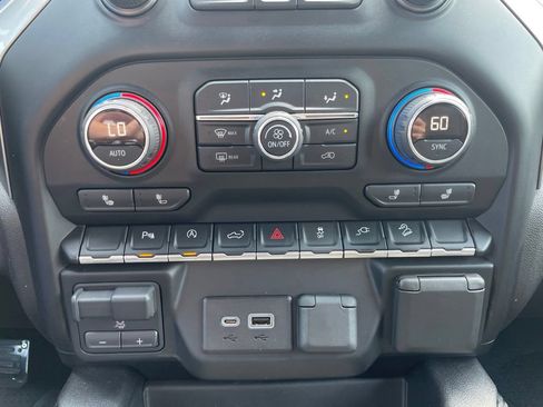 Used 2019 Chevrolet Silverado 1500 LT Trail Boss AWD/4WD image 21