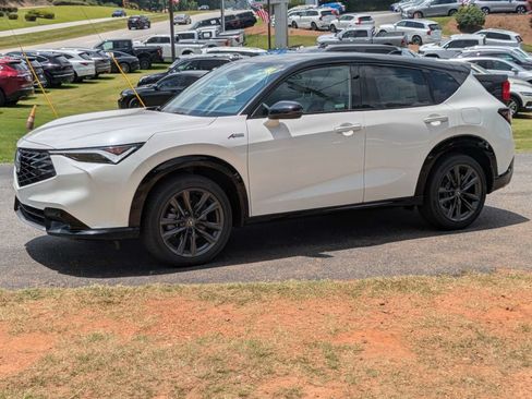 Used 2026 Acura MDX FWD w/ Technology Package image 2
