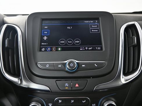 Used 2023 Chevrolet Equinox LT image 28