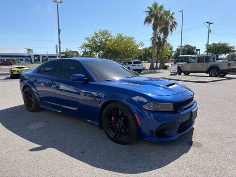 Used 2022 Dodge Charger SRT Hellcat w/ SRT Black Package RWD image 3