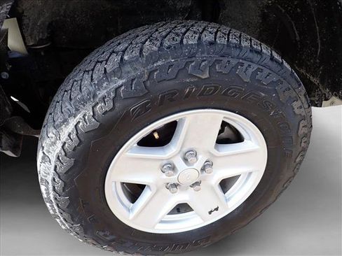 Used 2020 Jeep Gladiator Sport w/ Quick Order Package 23S image 7